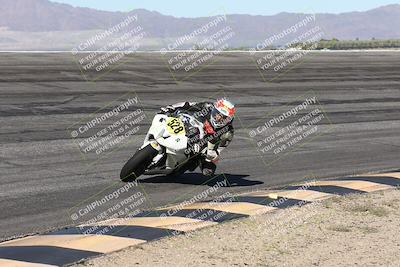 media/Jan-16-2026-CVMA Friday Practice (Fri) [[6f2bf47531]]/5-Racer 4-Trackday1/Session 2 (Bowl)/